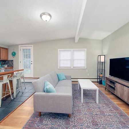 Couples And Beach Lovers Meet Your Needs In One Location Marblehead Exterior photo